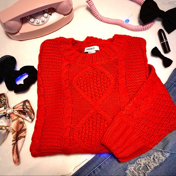 NWOT Forever 21 Knit Sweater - Picture 1 of 2